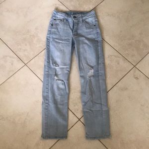 Light wash blue girlfriend jeans